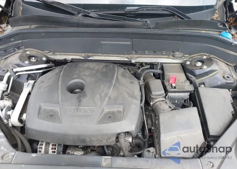 2016 Volvo Xc90 T6 Inscription z USA, uszkodzony, nr VIN YV4A22PL4G1022501